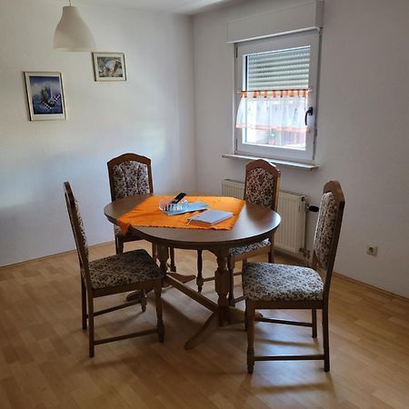 Ferienwohnung Fam.Lutz Knittelsheim ภายนอก รูปภาพ
